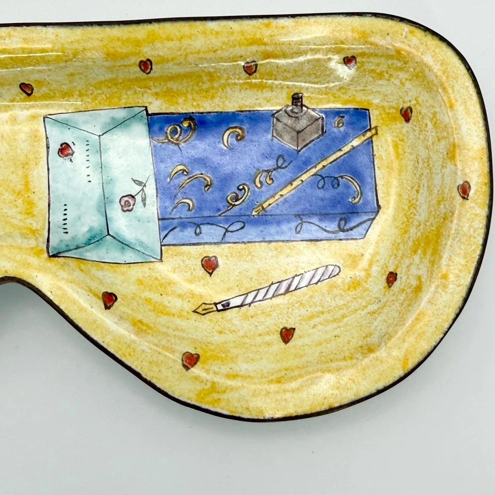 Empress Arts 2002 Handpainted Enamel Trinket Eyeglass Tray Yellow Floral‎ Hearts